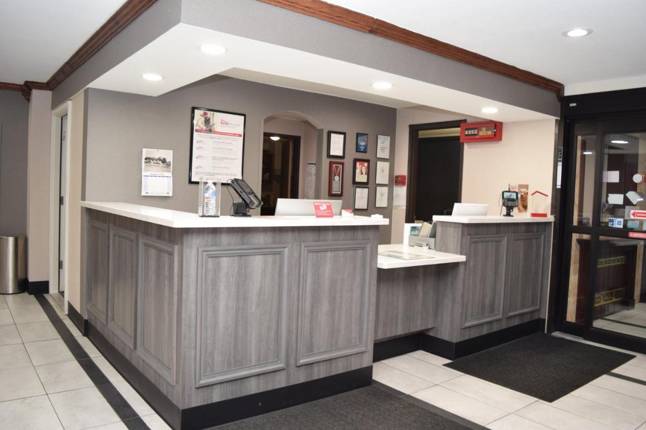 Red Roof Inn Batavia Exterior photo