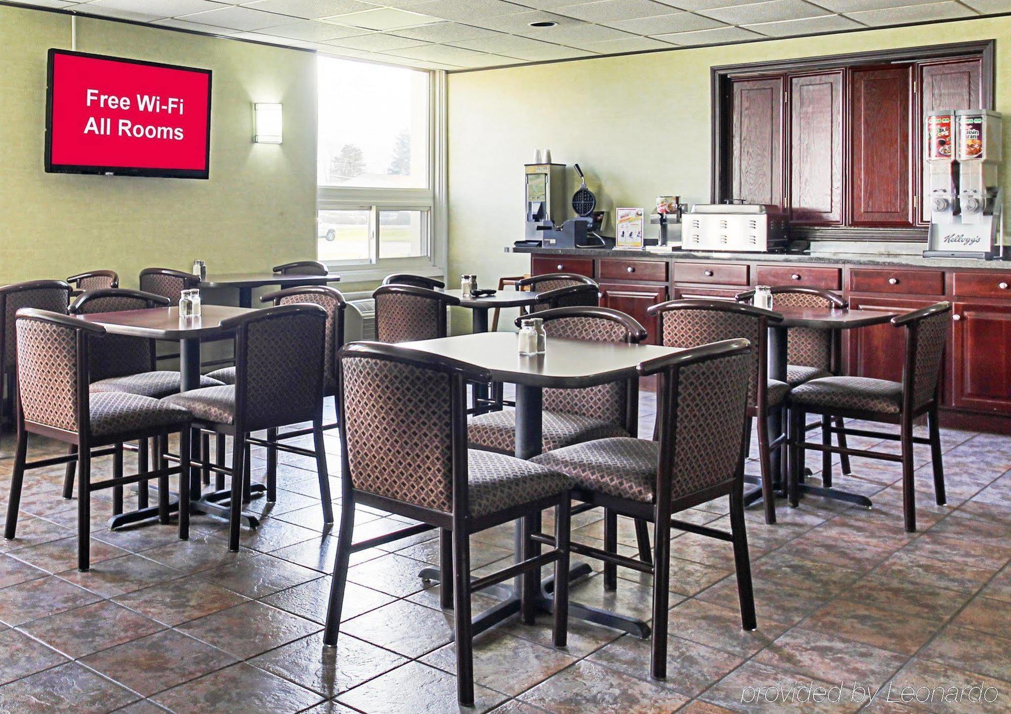Red Roof Inn Batavia Exterior photo