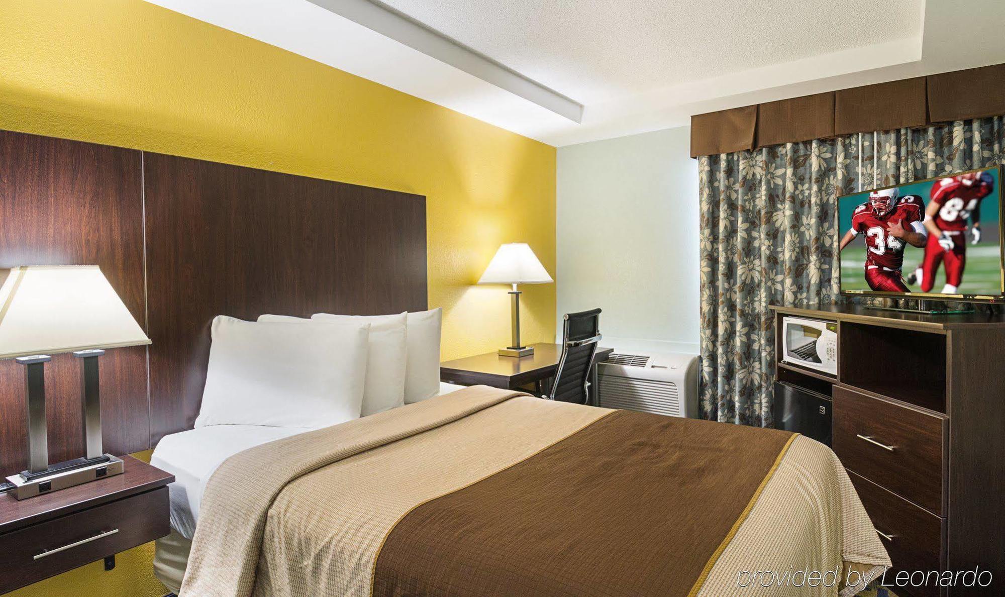 Red Roof Inn Batavia Exterior photo